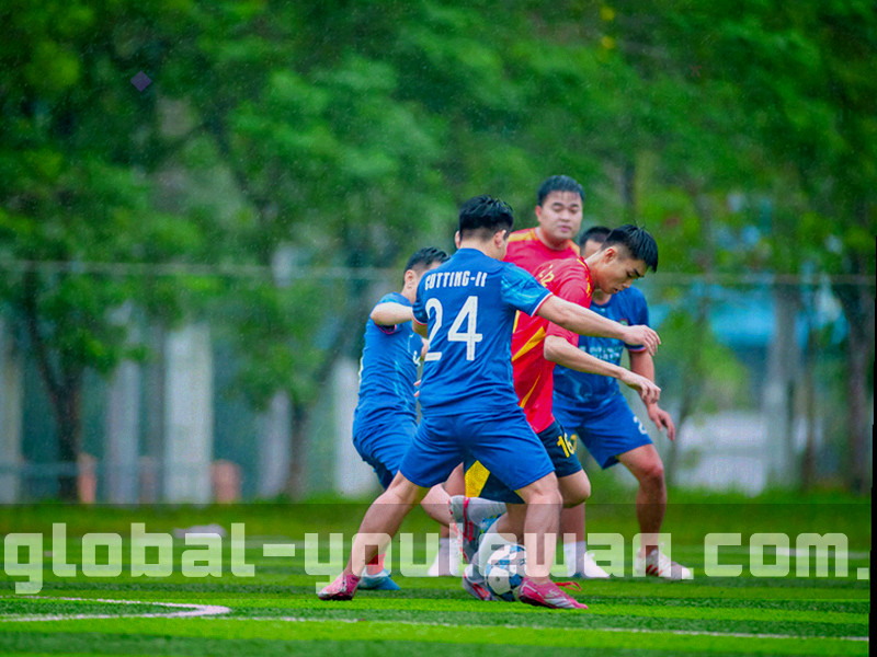 移动设备边框内显示帮助中心与折叠问答局部